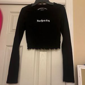 Long Sleeve Seriously Soft New York City Foil Cropped Baby Tee Black Size Small